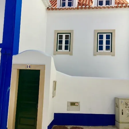 別荘 Casa Das Escadinhas - No Centro Da Vila